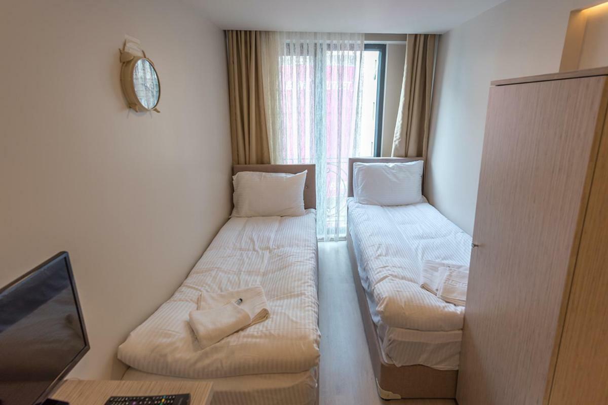 Grand Ahi Hotel Istanbul Bagian luar foto