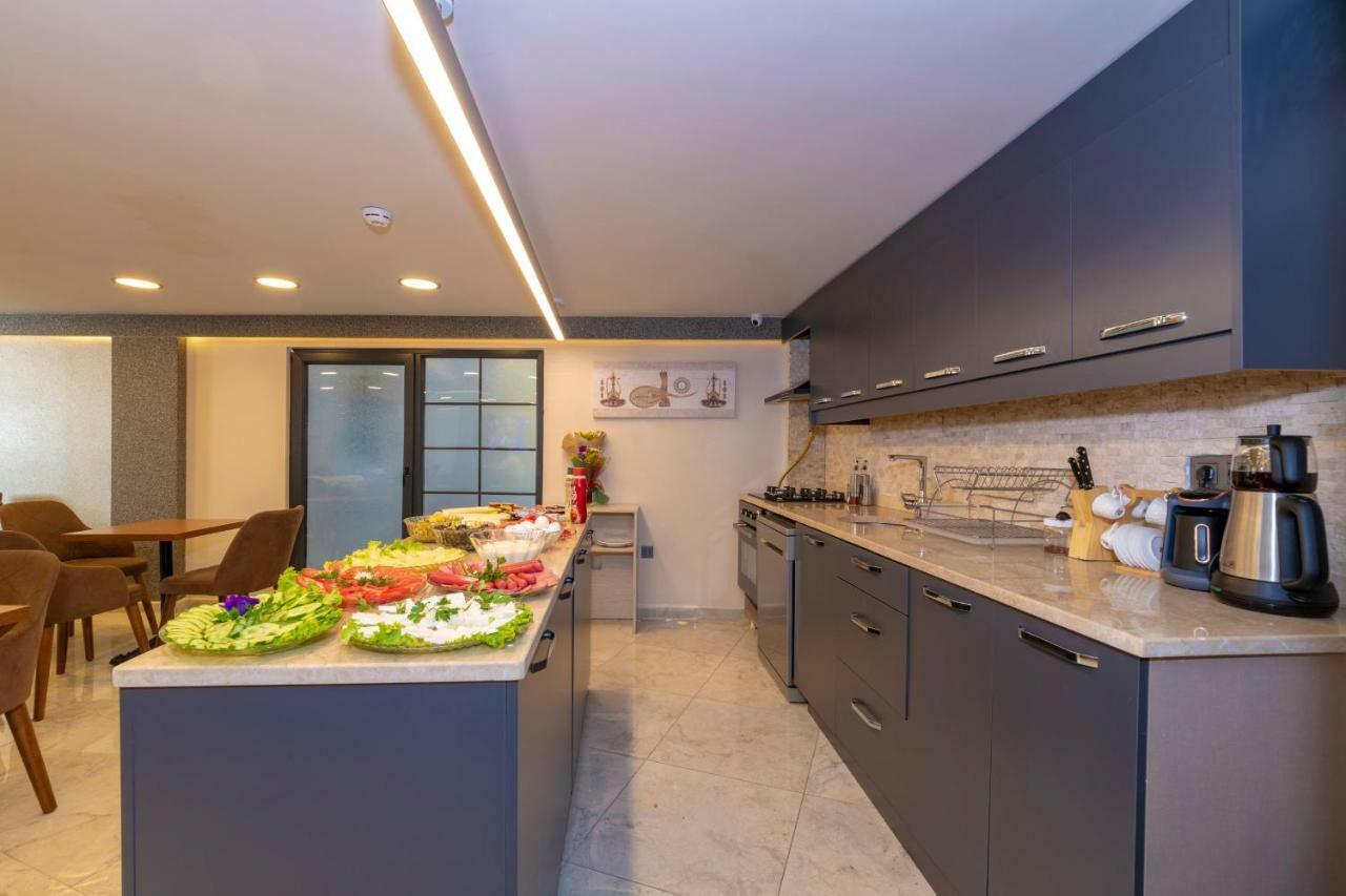 Grand Ahi Hotel Istanbul Bagian luar foto