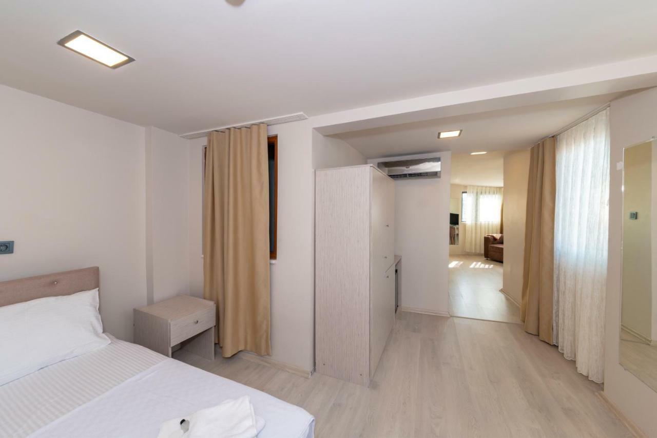 Grand Ahi Hotel Istanbul Bagian luar foto